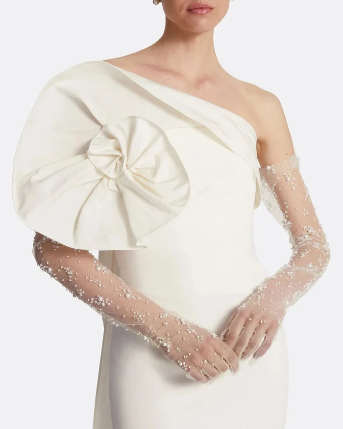 One-shoulder column gown with oversized bow - IVORY
