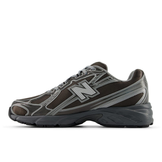 740 Black Metallic