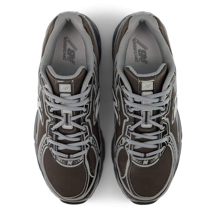 740 Black Metallic