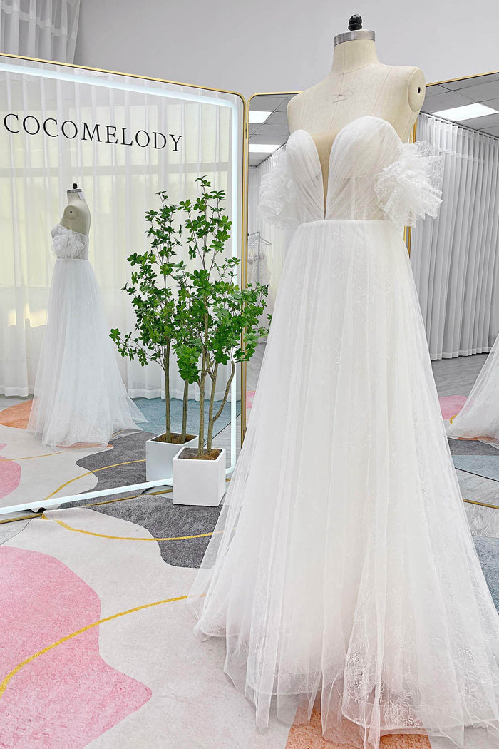 A-Line Sweep-Brush Train Lace Tulle Wedding Dress CW3285 - COCOMELODY