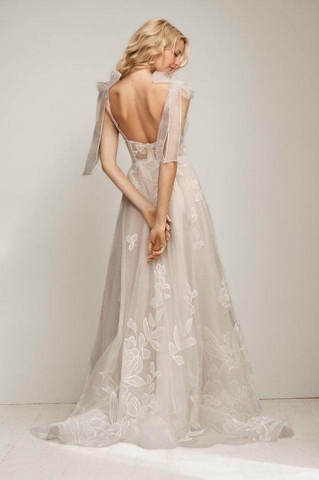 A-Line Sweep-Brush Train Lace Tulle Wedding Dress CW3470 - COCOMELODY