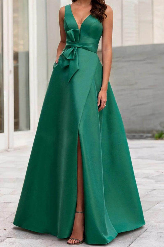 A Line V Neck Sleeveless Mother Of The Bride Dresses CM0341 - COCOMELODY