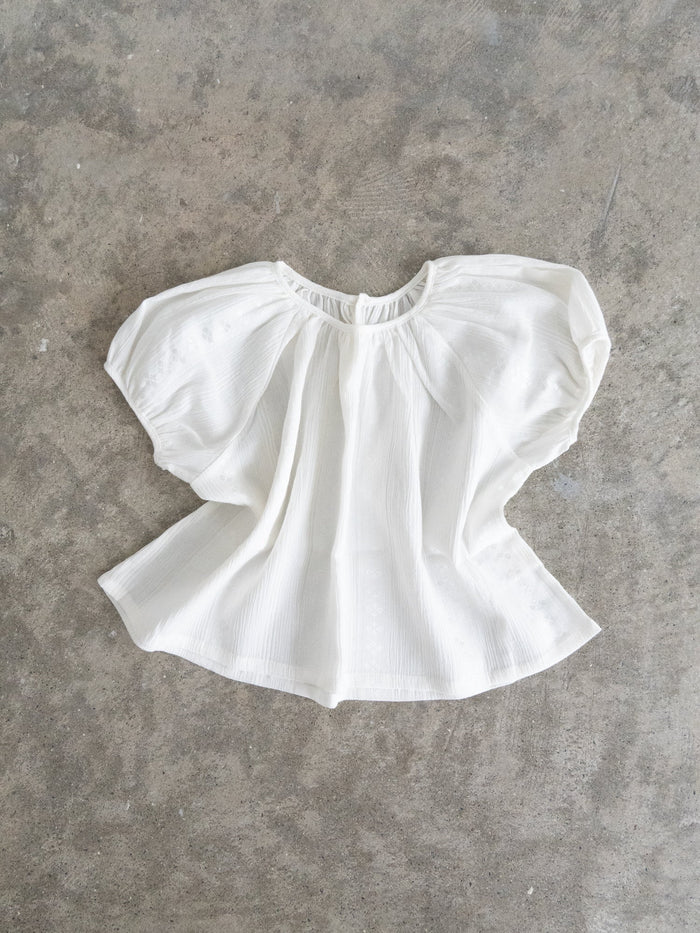 Airy gather blouse