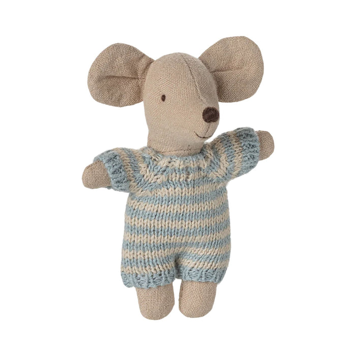 Baby Mouse in Carry Cot