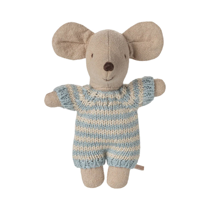 Baby Mouse in Carry Cot