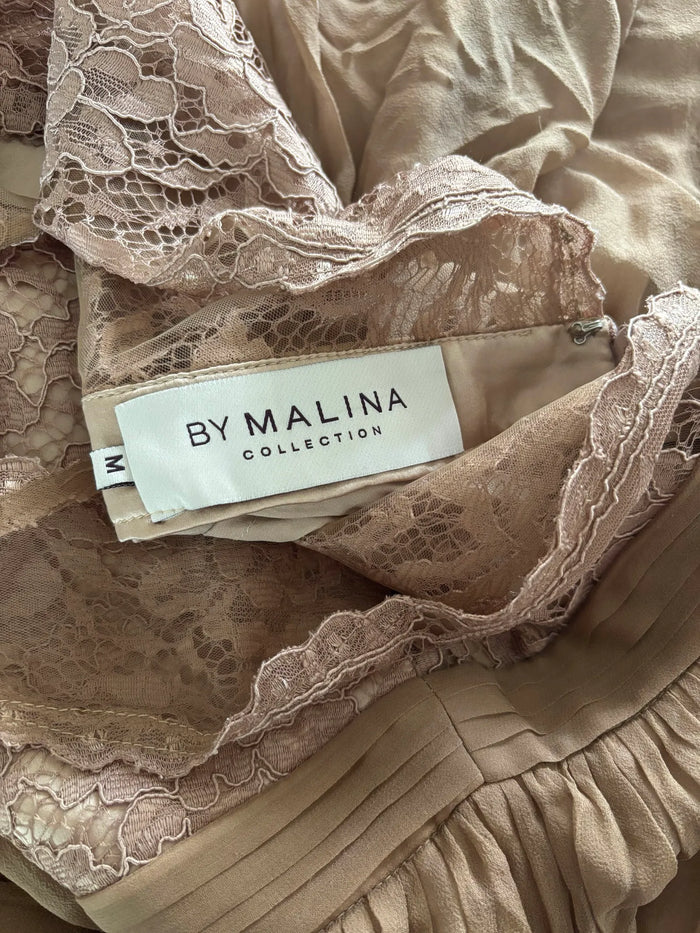 By Malina-sidenklänning NWOT
