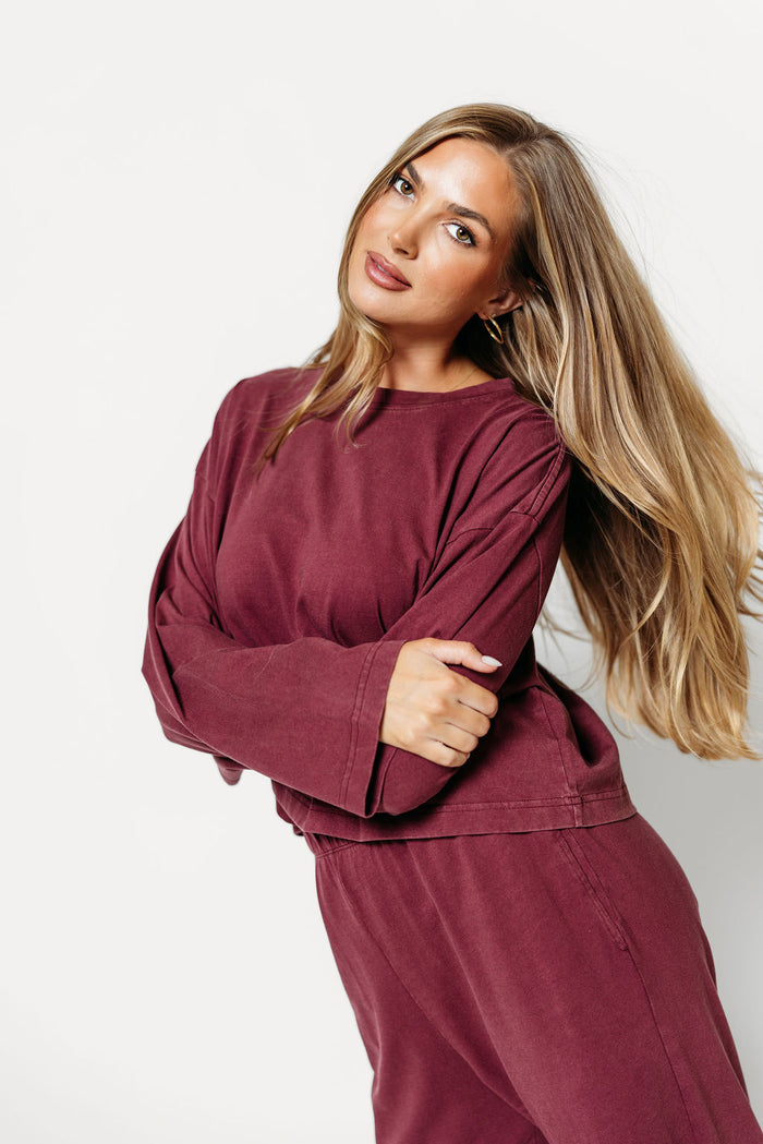 Callum 100% Mineral Washed Cotton Long Sleeve Tee in Mauve Wine