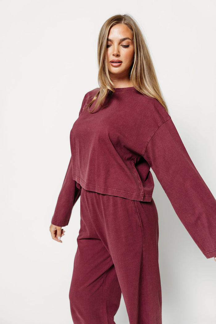 Callum 100% Mineral Washed Cotton Long Sleeve Tee in Mauve Wine