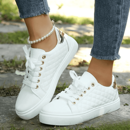 Clarice - Chic Women's Orthopedic Trainers with Quilted Design and Gold Accent