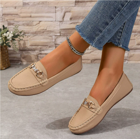 Evelyn - Women's Casual Comfort Loafers with Chain Accent