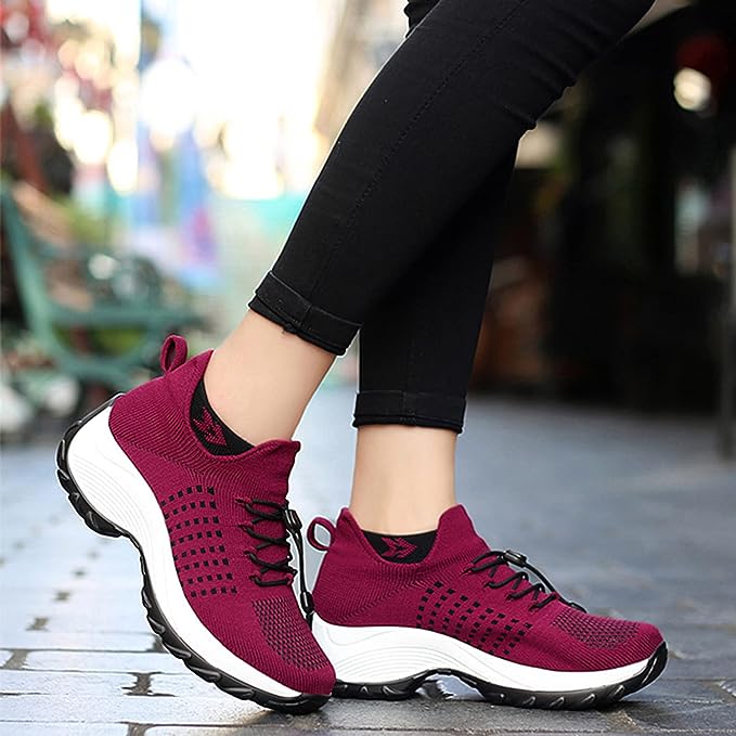 Harper - Trendy Women's Orthopedic Trainers with Lace-Up Closure and Cushioned Sole