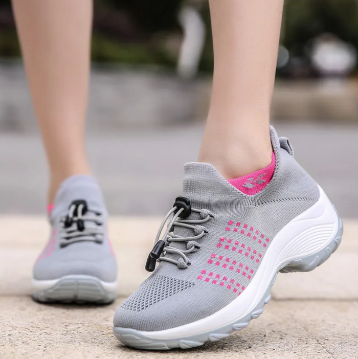 Harper - Trendy Women's Orthopedic Trainers with Lace-Up Closure and Cushioned Sole