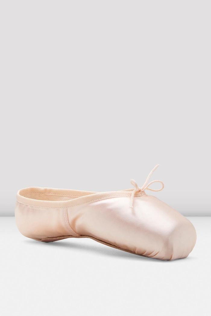 Heritage Pointe Shoes