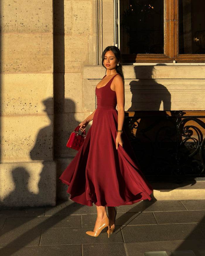 Isabella - Elegant Women's Wedding Guest Dress with a Square Neckline and Flowing Midi Skirt