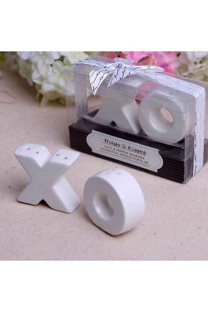 Kisses and Hugs Ceramic Salt and Pepper Shakers CGF0182 (Set of 6 pcs) - COCOMELODY
