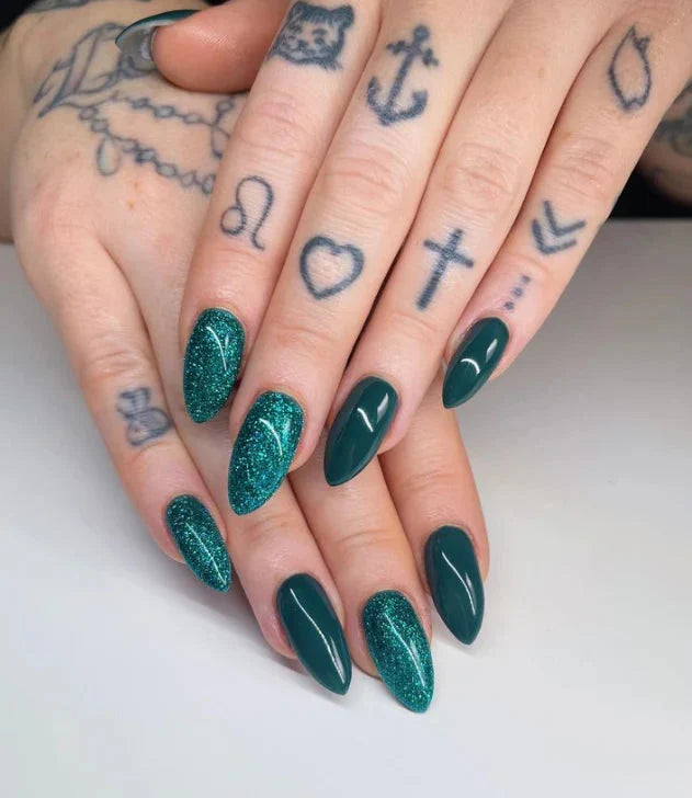 LE Glitter Gel | Peacock