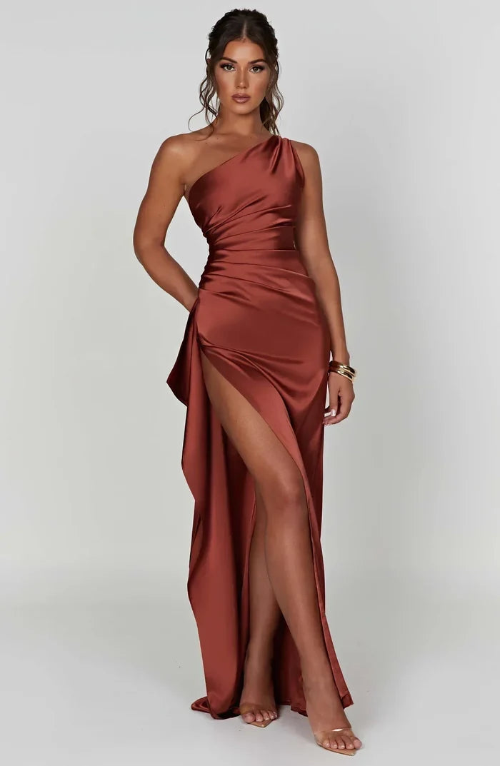 Lily - Elegant Women's Wedding Guest Dress with One Shoulder and Side Slit