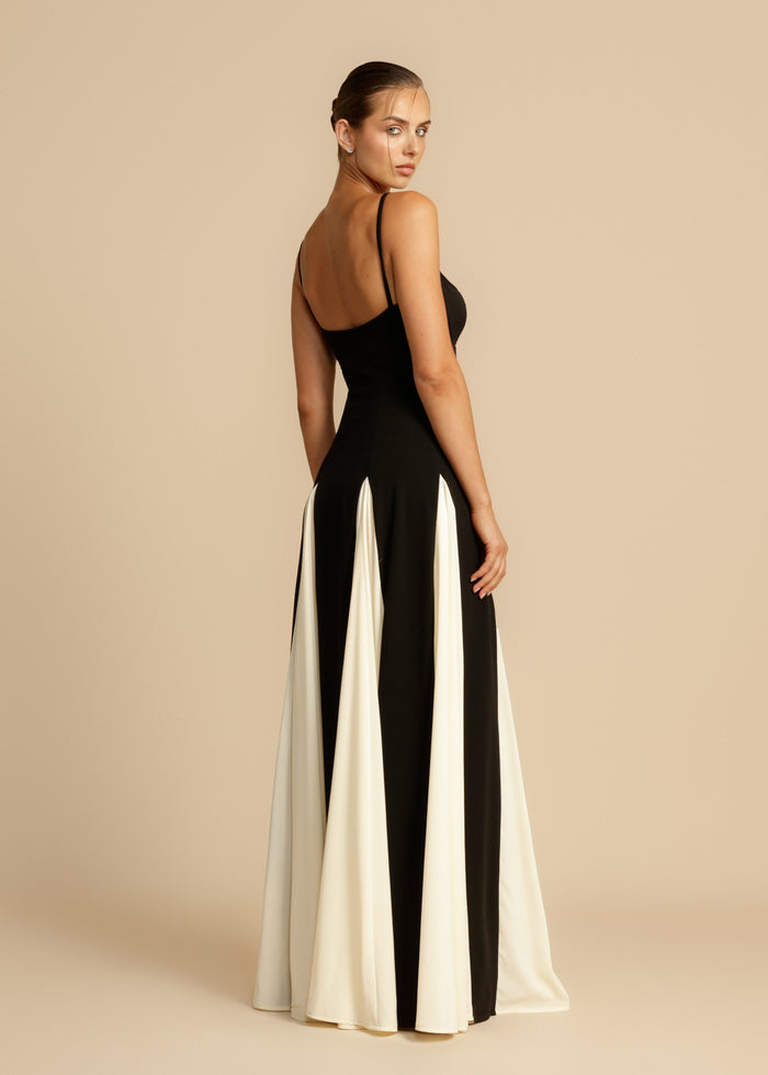 Olivia - Elegant Women's Wedding Guest Dress with Sweetheart Neck and Colorblock Maxi Skirt
