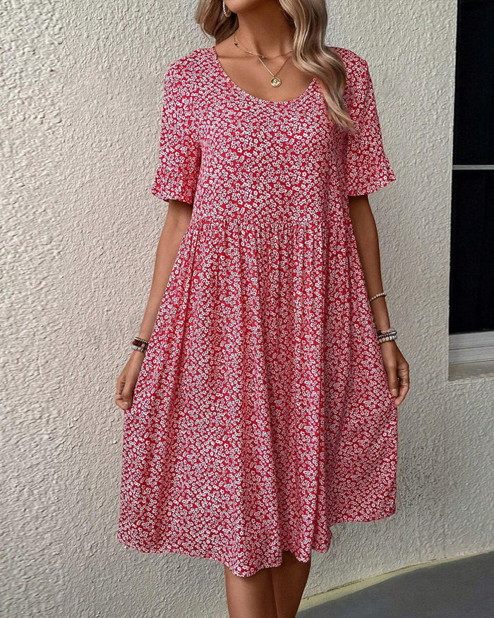 Olivia - Flowy Women's Wedding Guest Dress with Floral Print and Tiered Skirt
