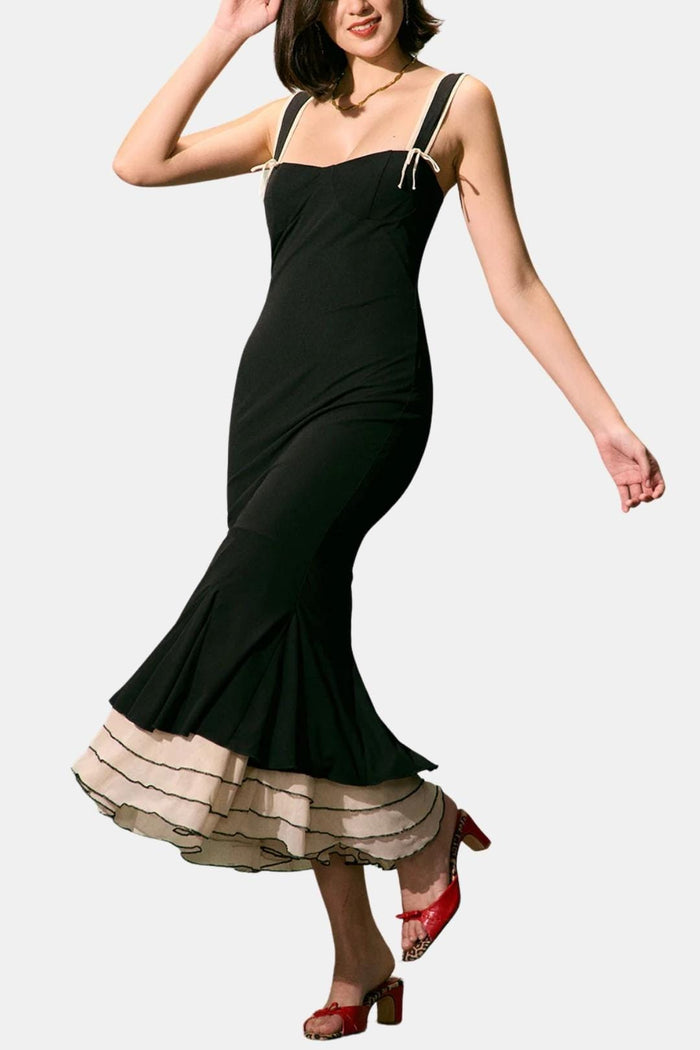 Olivia - Flowy Women's Wedding Guest Maxi Dress with Sweetheart Neckline and Ruffle Hem