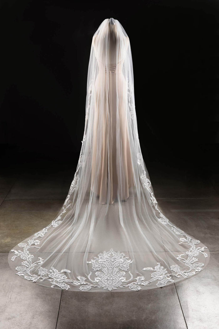 One-tier Lace Edge Tulle Lace Cathedral Veils with Appliques CV0286 - COCOMELODY
