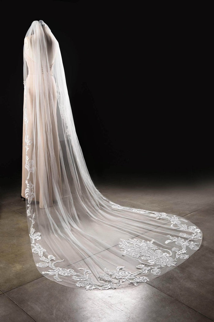 One-tier Lace Edge Tulle Lace Cathedral Veils with Appliques CV0286 - COCOMELODY