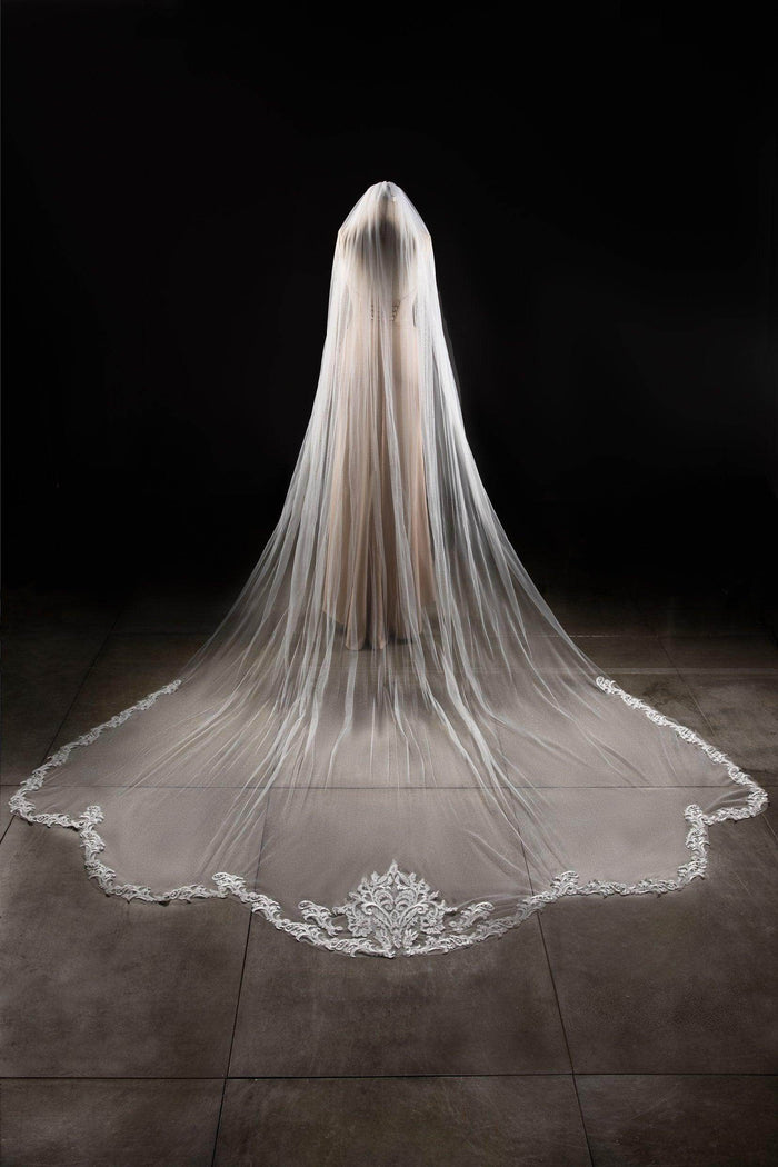 One-tier Lace Edge Tulle Lace Cathedral Veils with Appliques CV0287 - COCOMELODY
