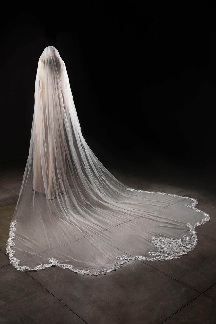 One-tier Lace Edge Tulle Lace Cathedral Veils with Appliques CV0287 - COCOMELODY