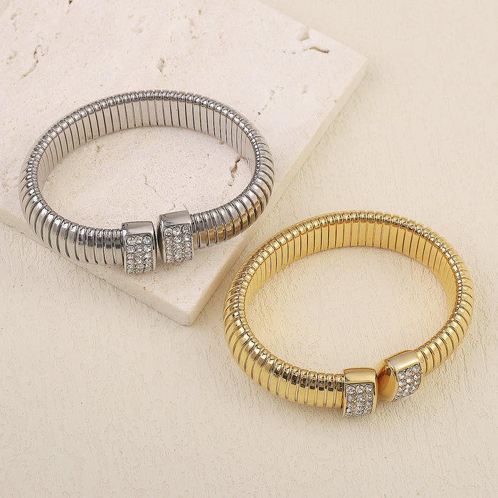 ribbed cuff bracelet with pavé crystal tips – NOVAXI