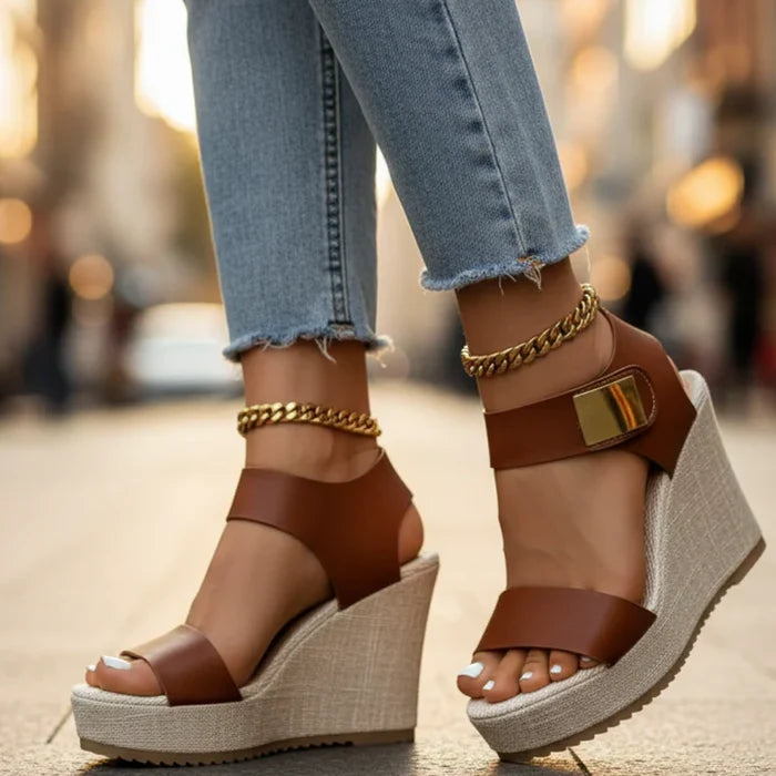 Scarlett - Chic Women's Orthopedic Platform Sandals with Ankle Strap and Gold Hardware