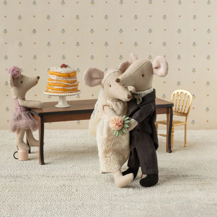 Wedding Mice Couple in Ocher Box, Mum + Dad