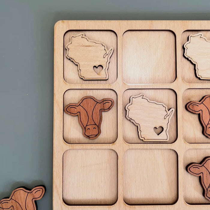 Wisconsin Tic Tac Toe Game
